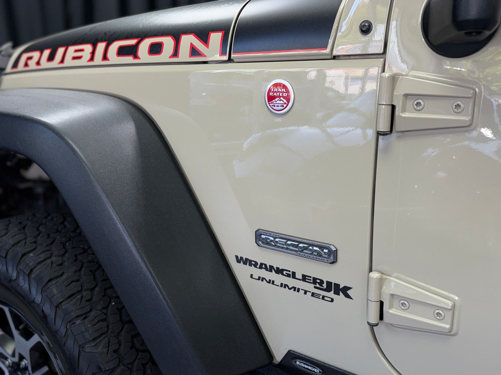 Fahrzeugabbildung Jeep Wrangler Unlimited Rubicon Recon Offroad|Alpine