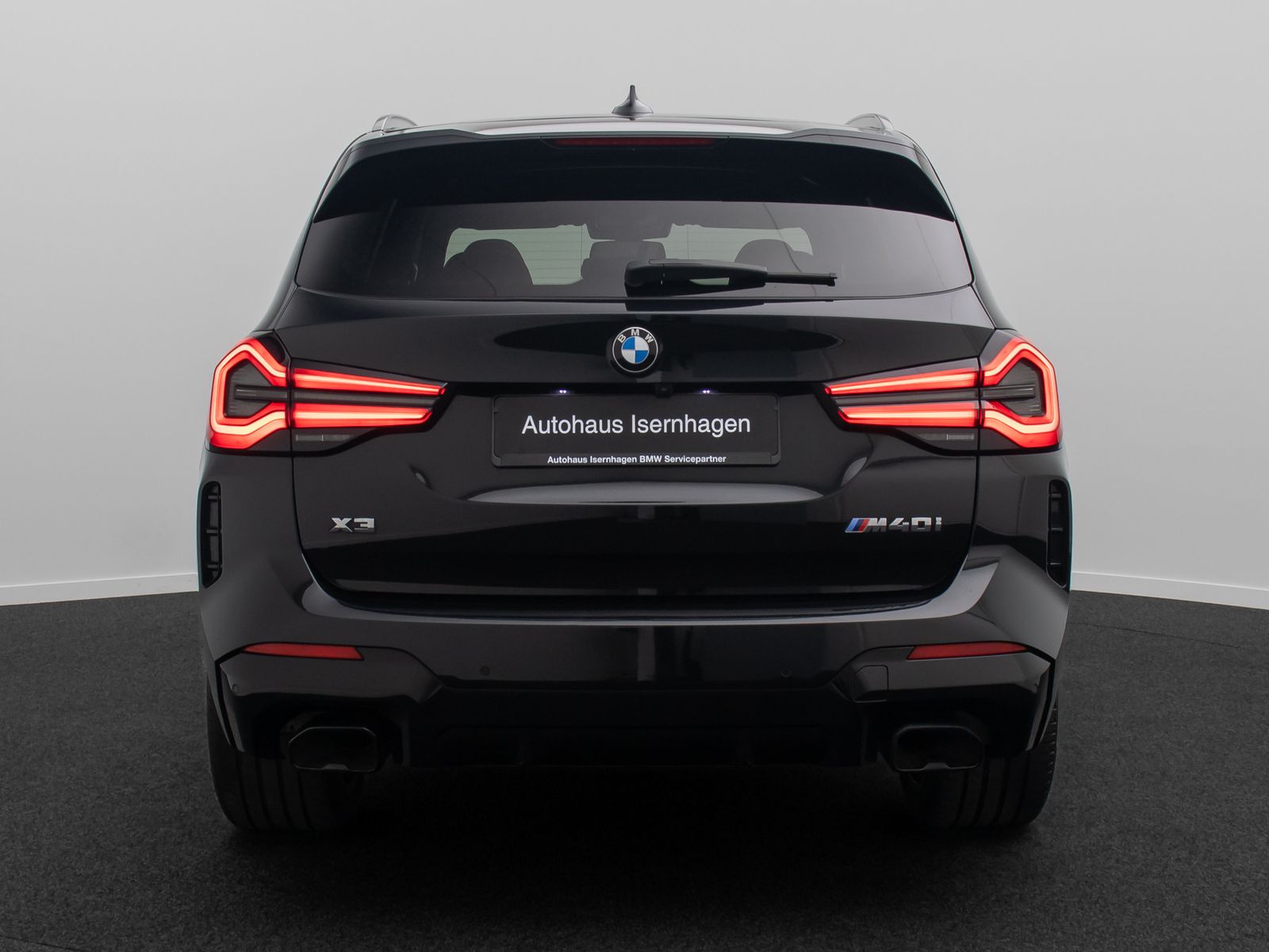 Fahrzeugabbildung BMW X3 M40i Panorama HUD DAB HiFi Laser Kamera 20"