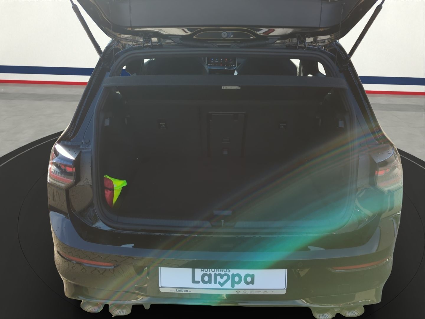 Volkswagen Golf R VIII Black 2.0 TSI DSG NAV RFK ACC MATRIX foto 17