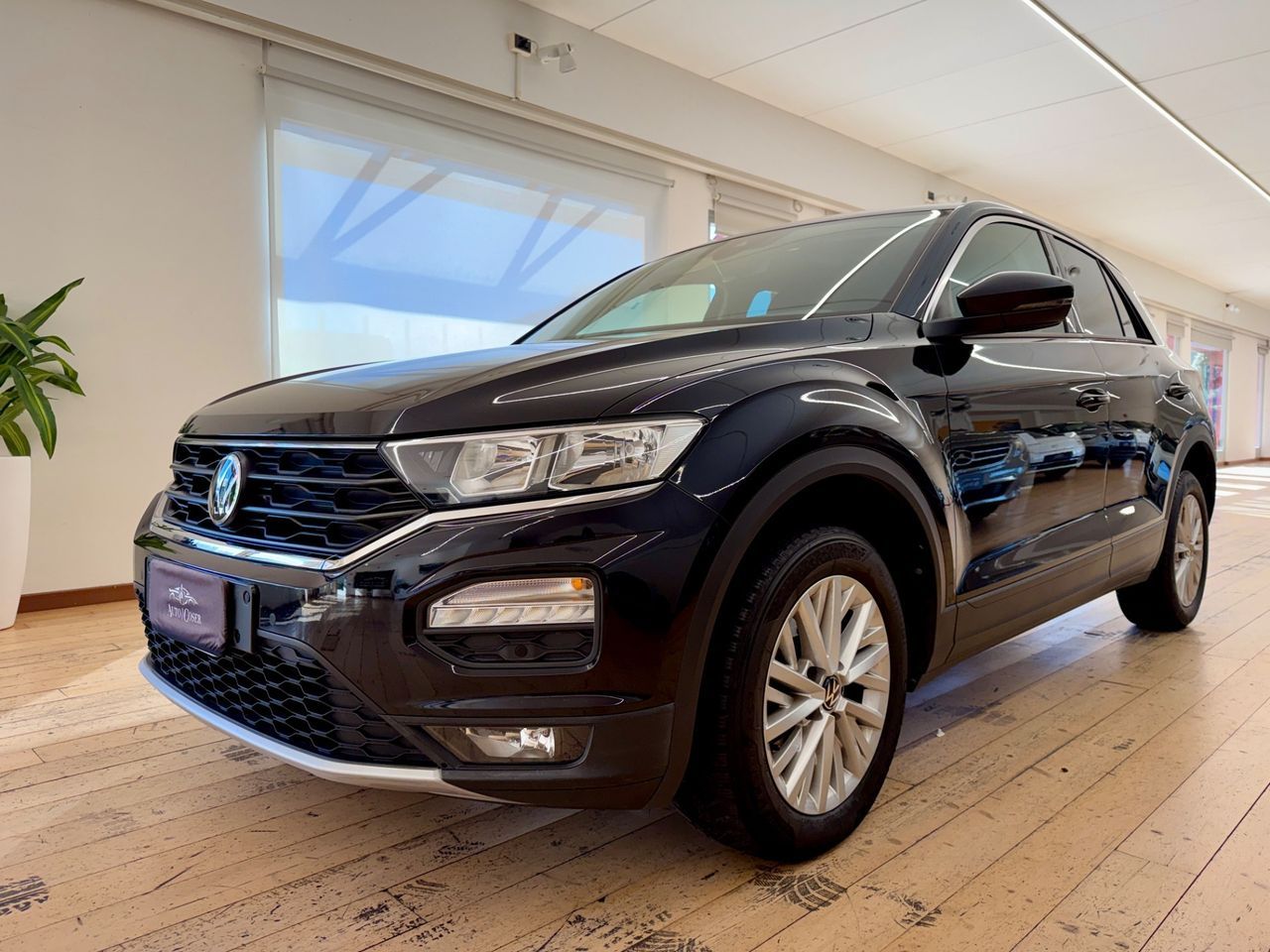 Volkswagen T-Roc 2.0 TDI SCR 150 CV DSG Business imagem 2