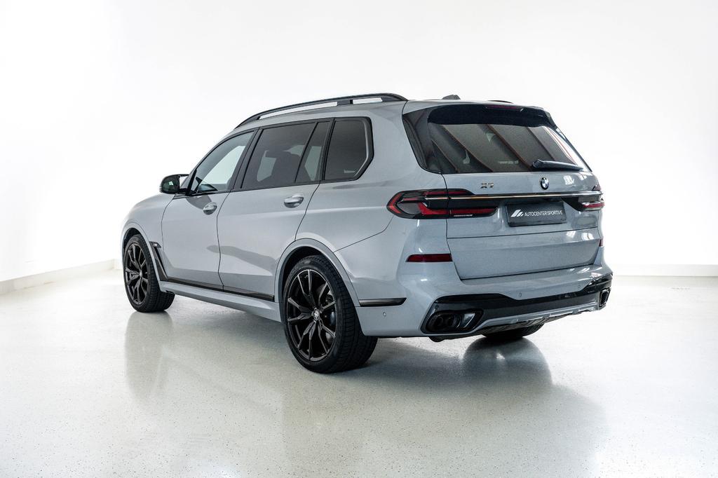 BMW X7 M60