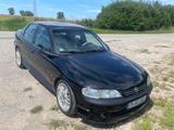 Opel Vectra i 500  - Opel Vectra: I500