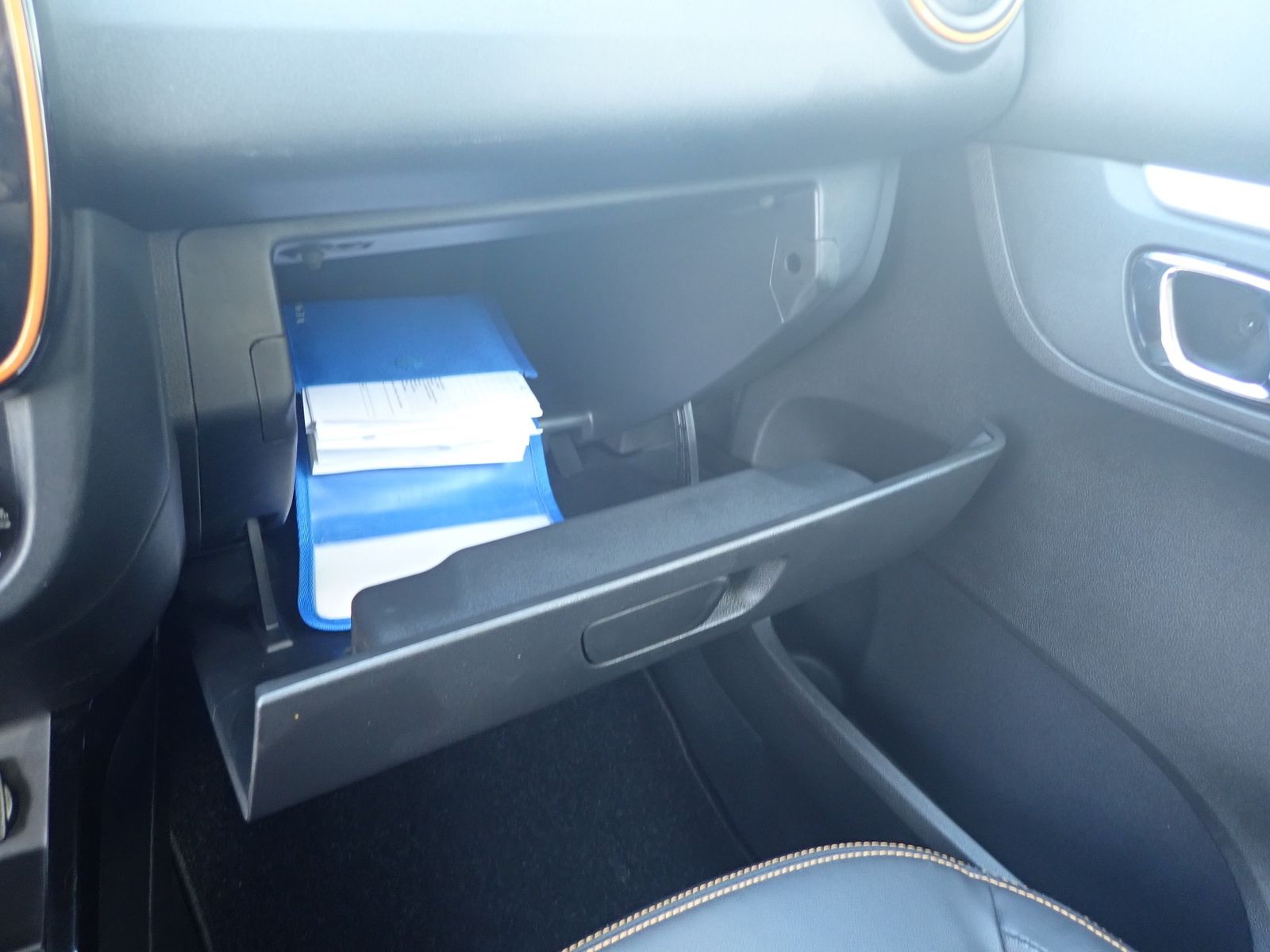 Fahrzeugabbildung Dacia Spring Electric 45 Comfort Plus mit CCS