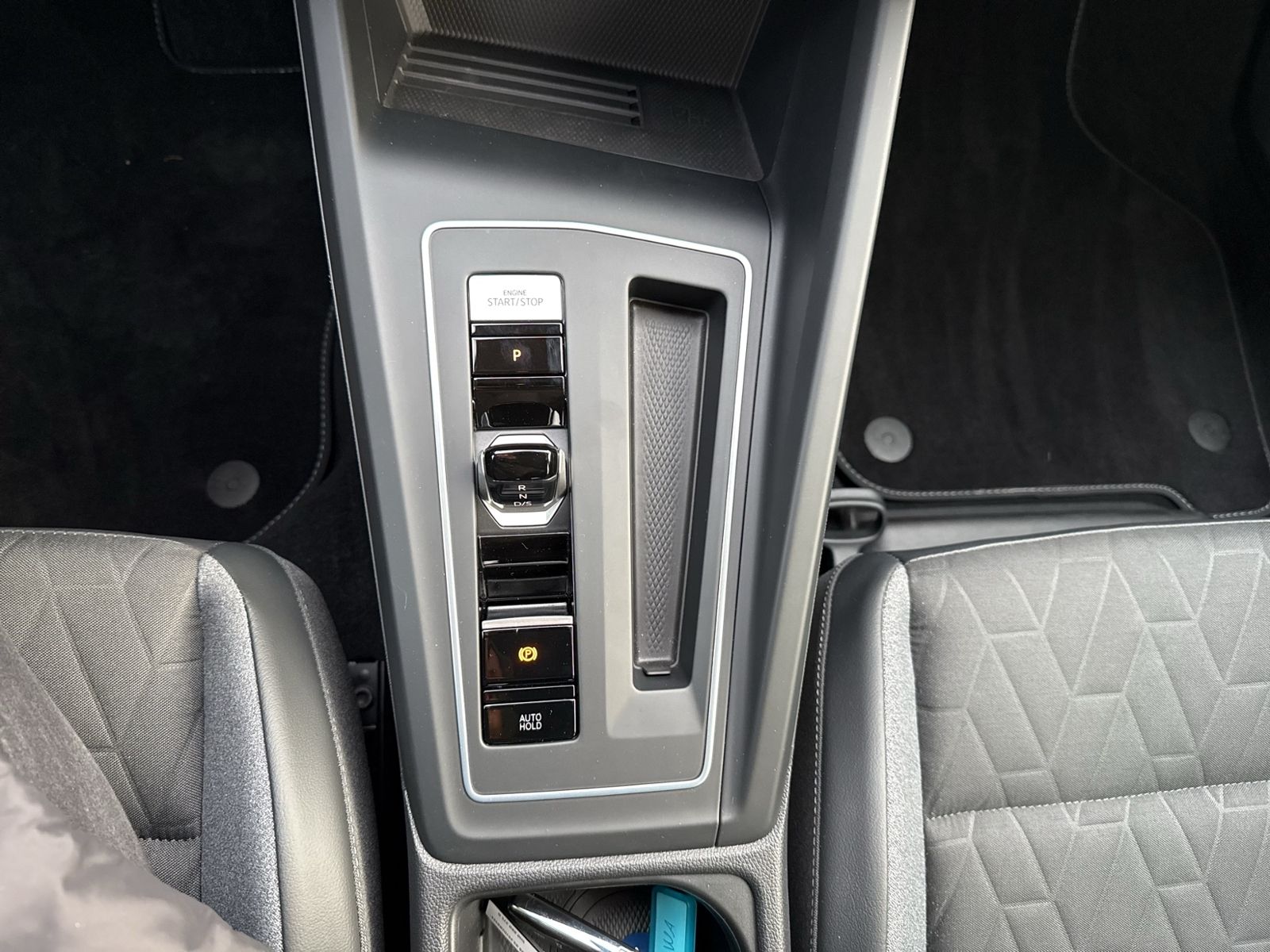 Golf VIII 1.5 eTSI GOAL, ACC, LED, Sitzhzg, Trav