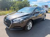 Hyundai i40 cw blue Trend*Panoramadach*SHZ*PDC*AHK*TOP* - Hyundai i40 in Berlin