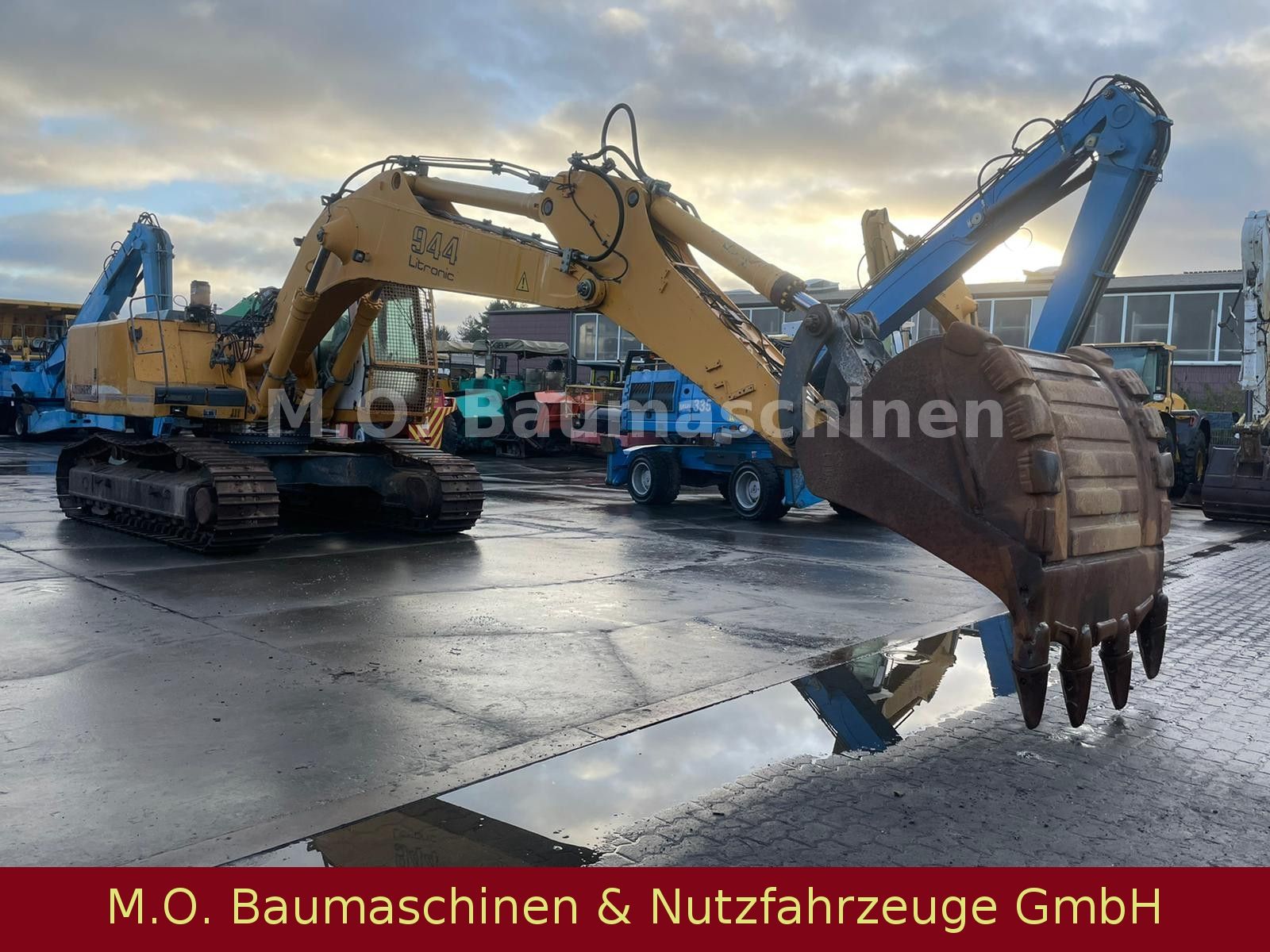 Fahrzeugabbildung Liebherr R 944 B - HD - SL Litronic / SW /