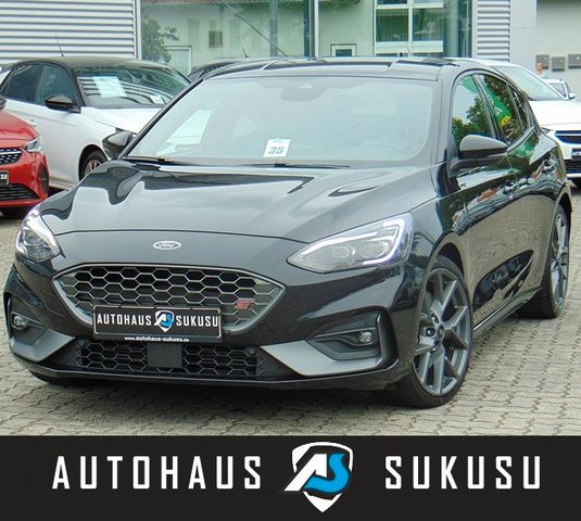 Ford Focus ST 2.3 EcoBoost - Performance Paket -