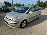 Toyota Corolla Verso 2.2 D-CAT Executive 7-Sitzer - Toyota Corolla Verso mit Diesel-Antrieb: Partikelfilter