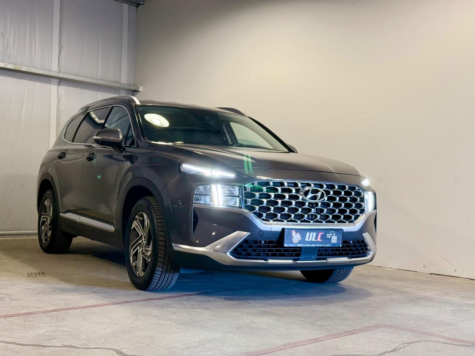 Hyundai Santa Fe Smart 4WD #LED #ACC #LM18 #CarPlay #Cam