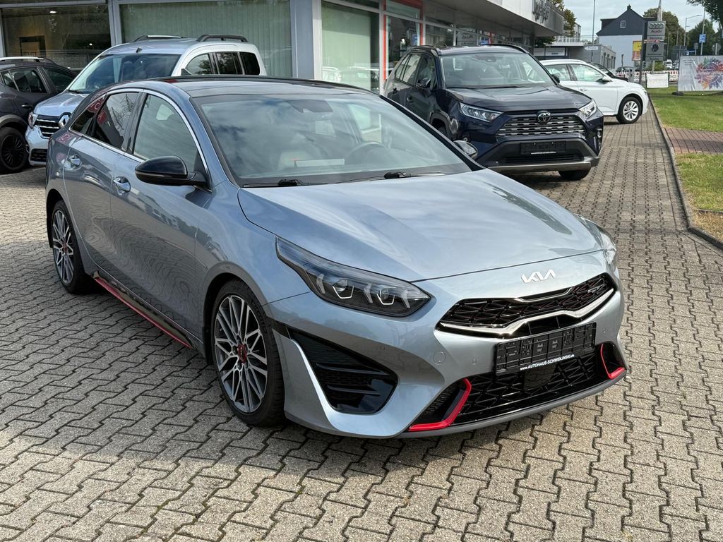 Kia pro cee'd / ProCeed