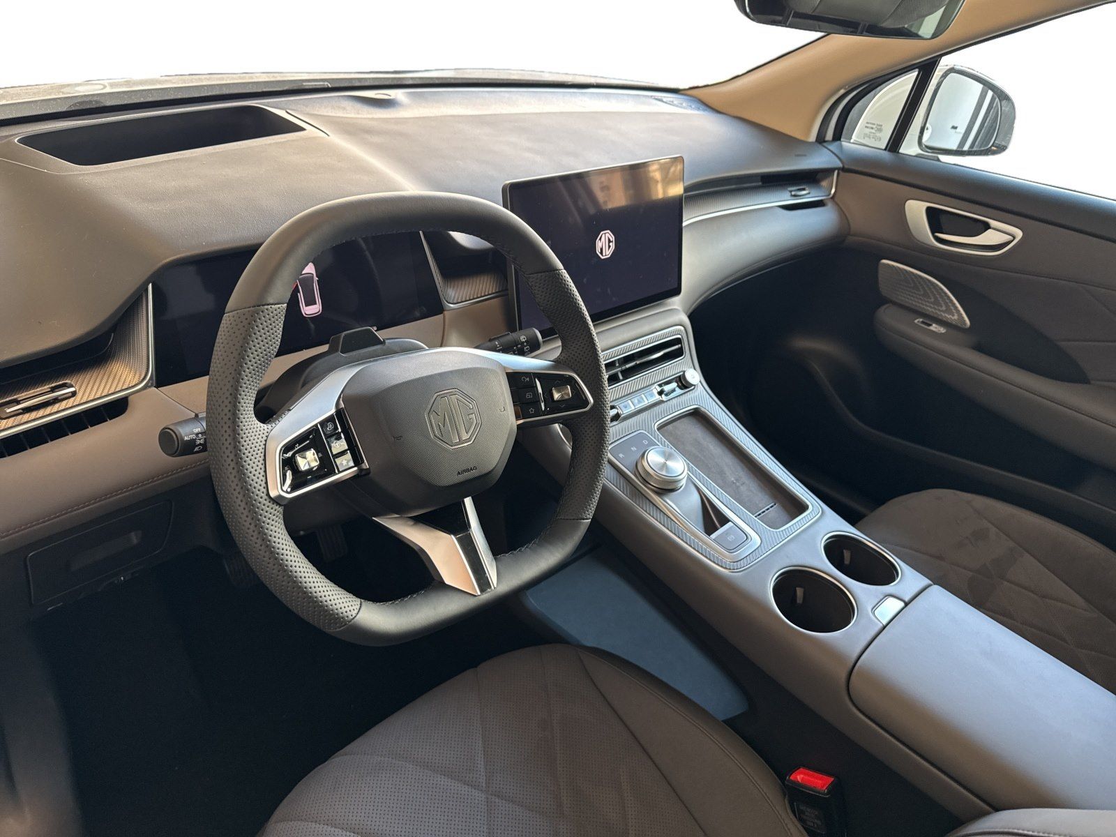 MG S6 EV