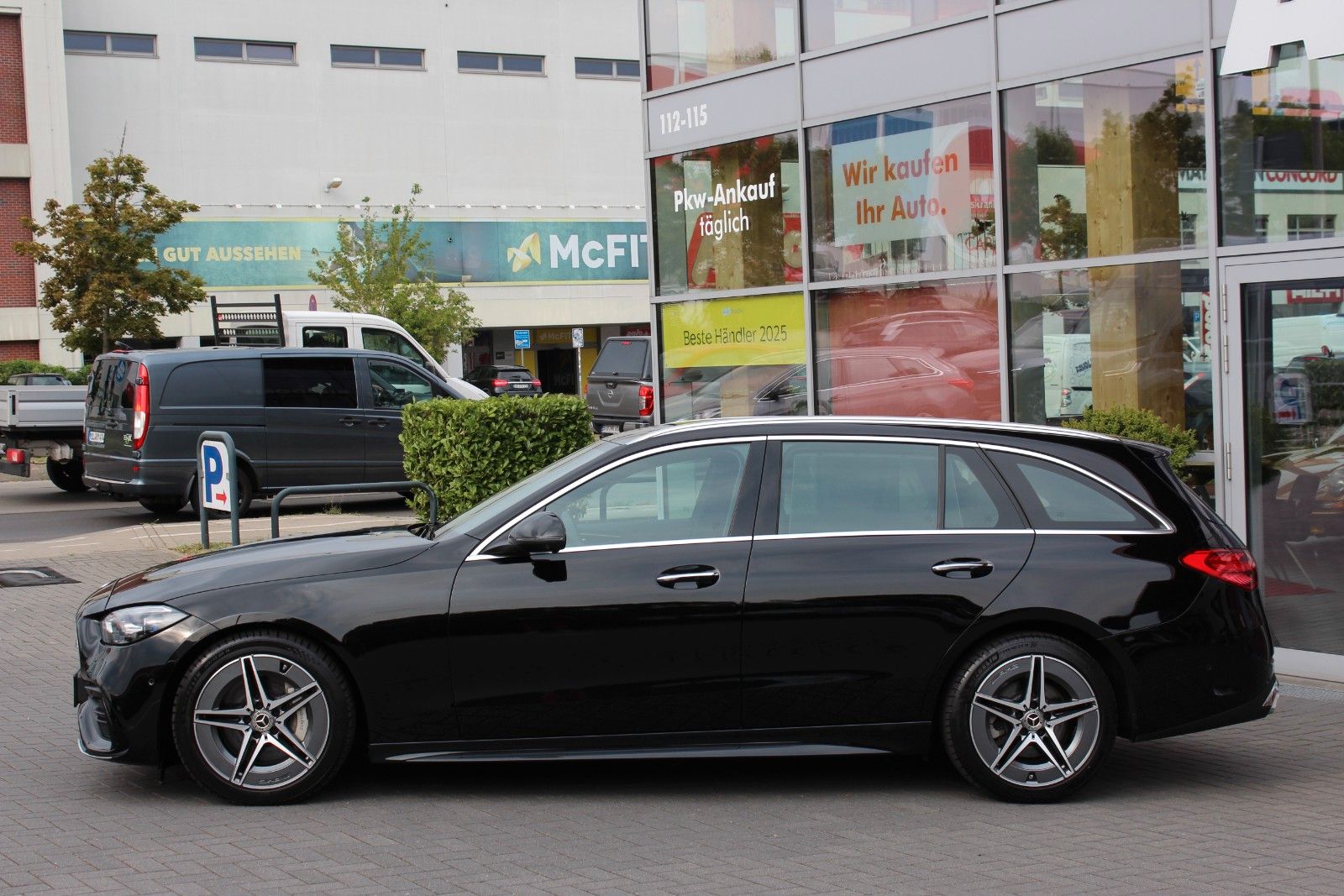 Mercedes-Benz C 300 d T AMG Line Premium Digital Light Distr foto 4