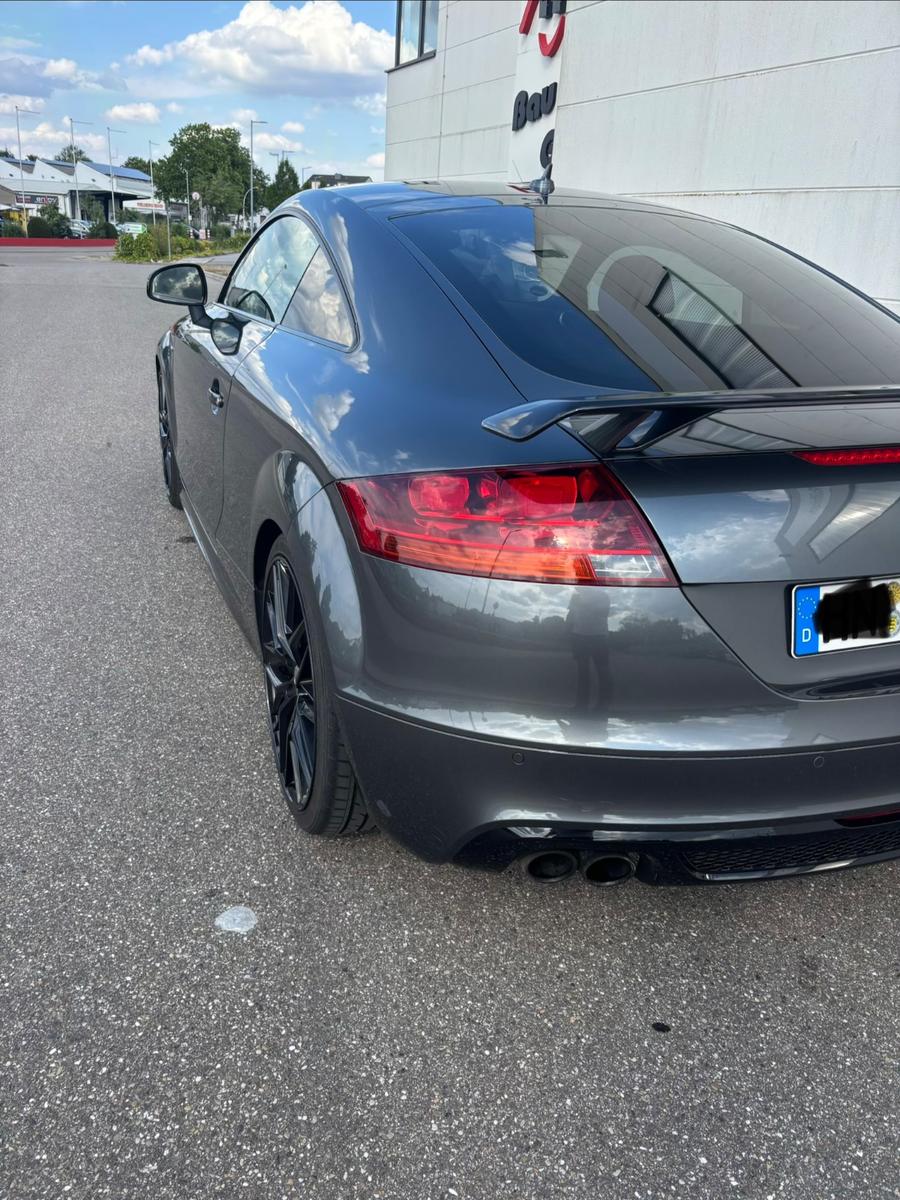 Audi TT Coupe 2.0 TDI S tronic quattro -