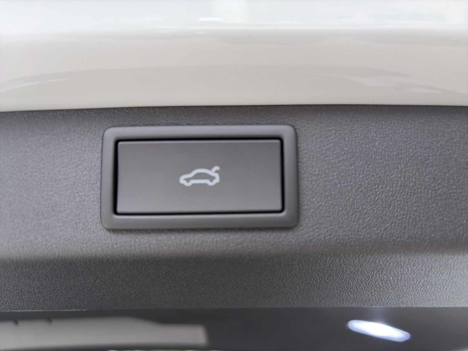 Fahrzeugabbildung SKODA Elroq Selection 60 AHK MATRIX