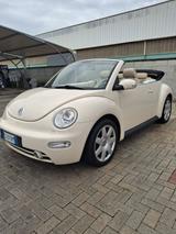 Volkswagen Maggiolino New Beetle 1.9 TDI Cabrio - weiße Volkswagen New Beetle