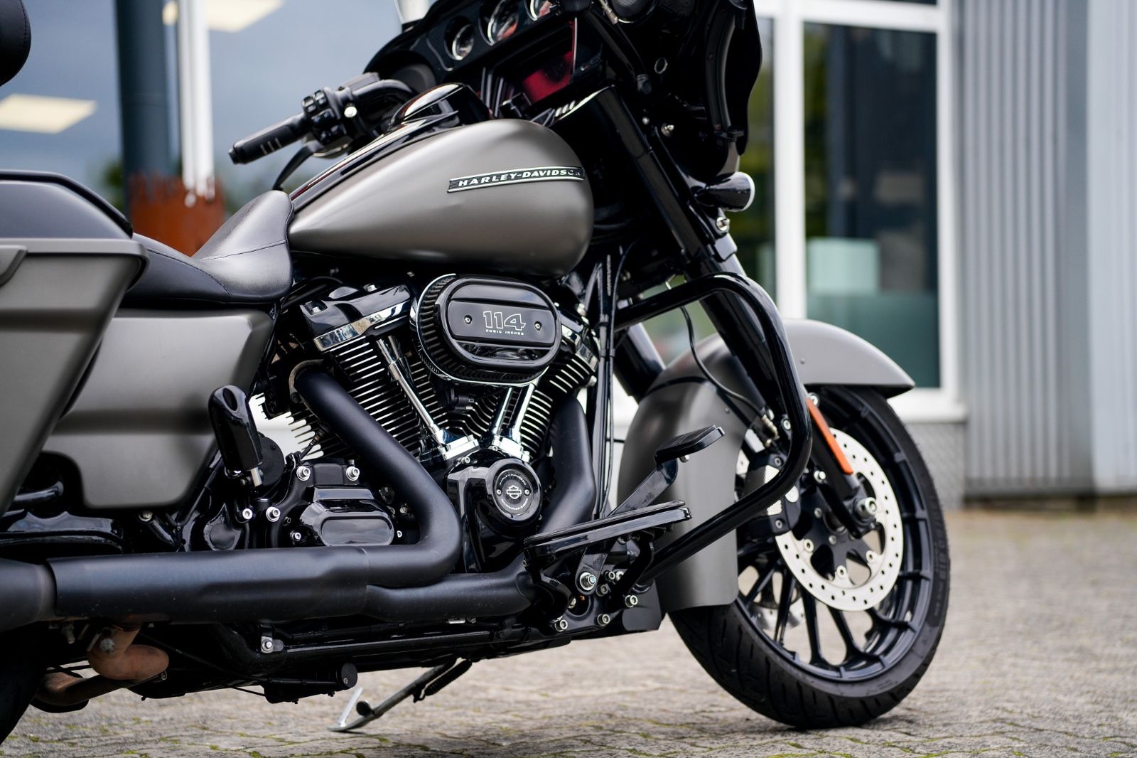 Fahrzeugabbildung Harley-Davidson FLHXS Street Glide Special 114 cui - Penzl