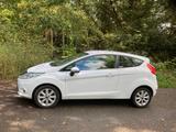 Ford Fiesta Ghia Zahnriemen neu TÜV 7/26 - Ford Fiesta aus 2009: Ghia