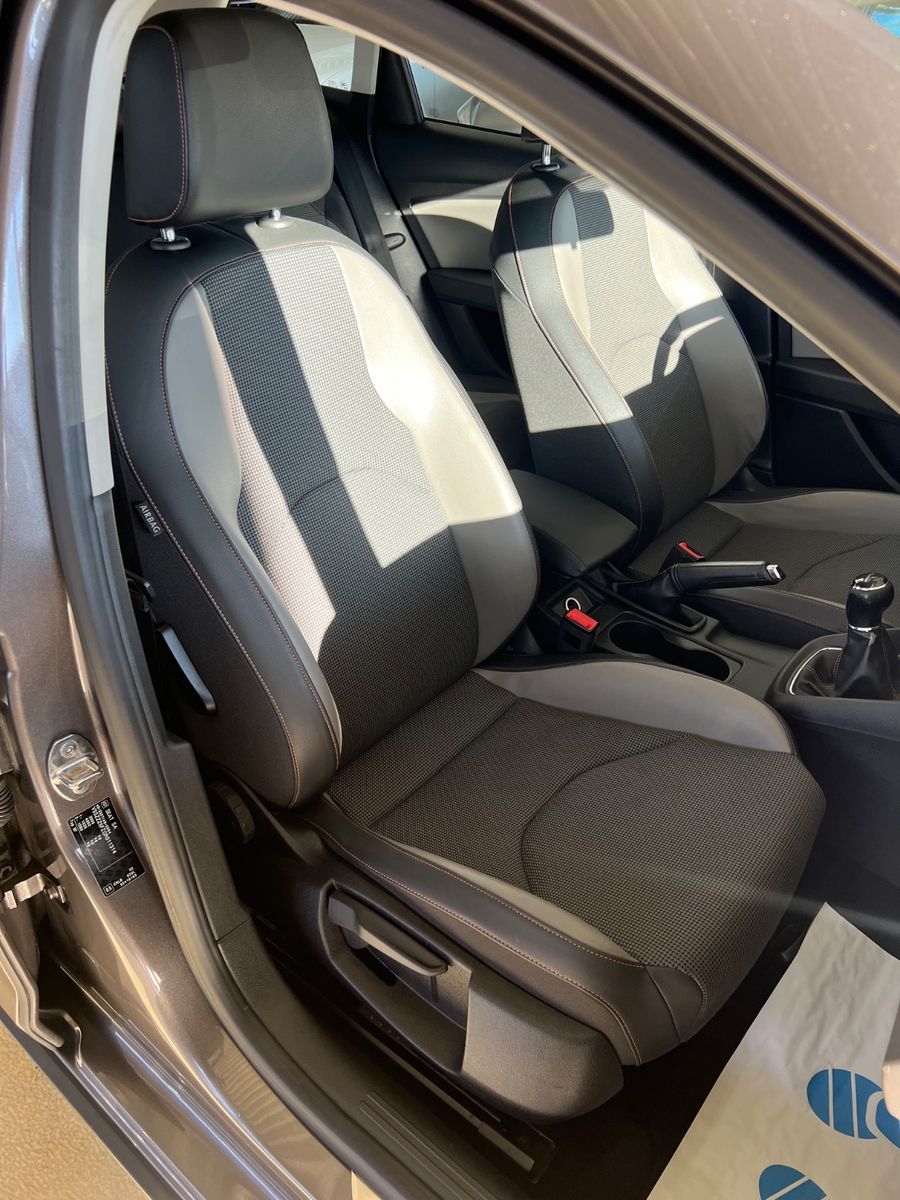 Fahrzeugabbildung SEAT Leon 2.0 TDI ST X-Perience 4Drive