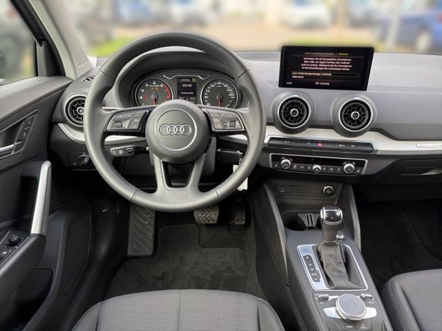 Q2 advanced 35 1.5 TFSI CarPlay Rückfahrkamera