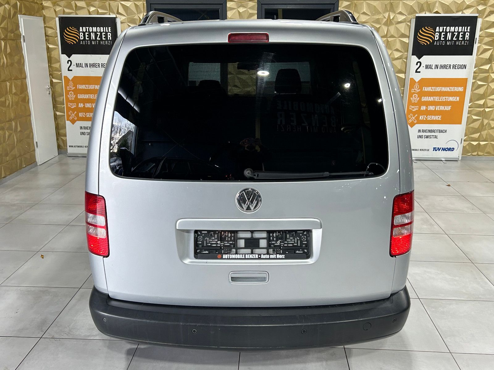 Fahrzeugabbildung Volkswagen Caddy Kasten/Kombi Maxi Trendline/7-SITZ/NAVI/KL