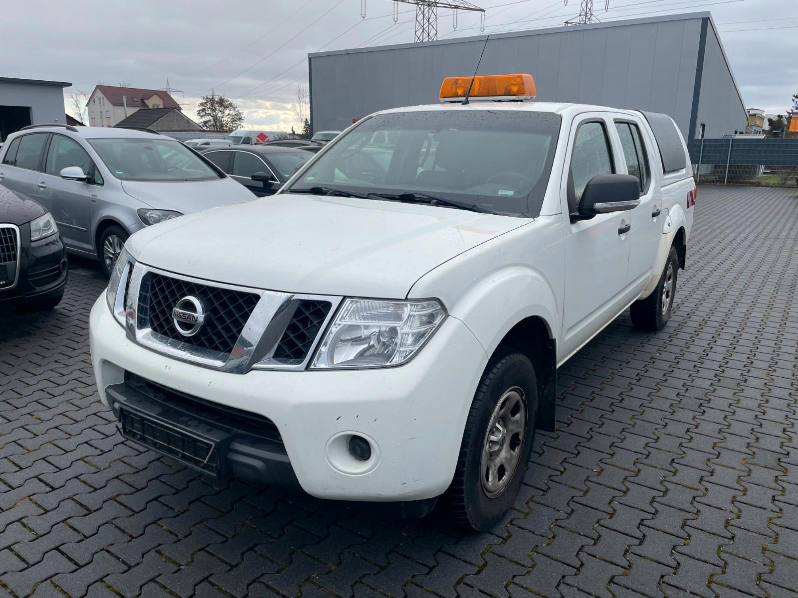 Nissan Navara Pickup Double Cab XE 4X4
