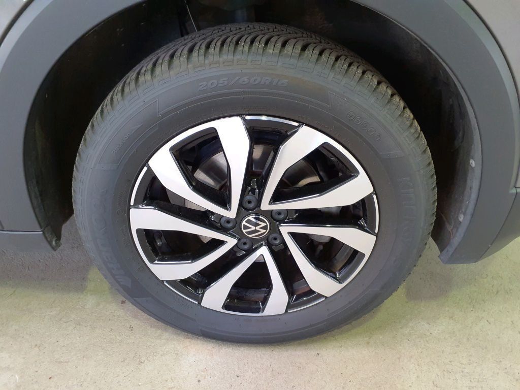 Volkswagen T-Cross Life Active 1.0 TSI 70kW 5-Gang 4 Türen