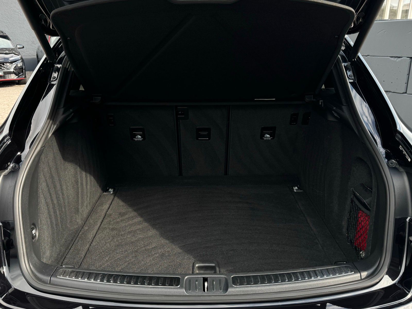 Fahrzeugabbildung Porsche Macan S V6 Pano Kamera Leder St-Heiz. Memory
