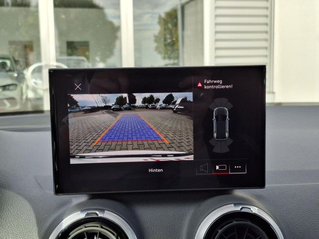 Q2 ADVANCED 35 TFSI S-TRONIC MATRIX+SHZ+APP