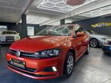 Volkswagen Polo VI Comfortline - Volkswagen Polo: Orange