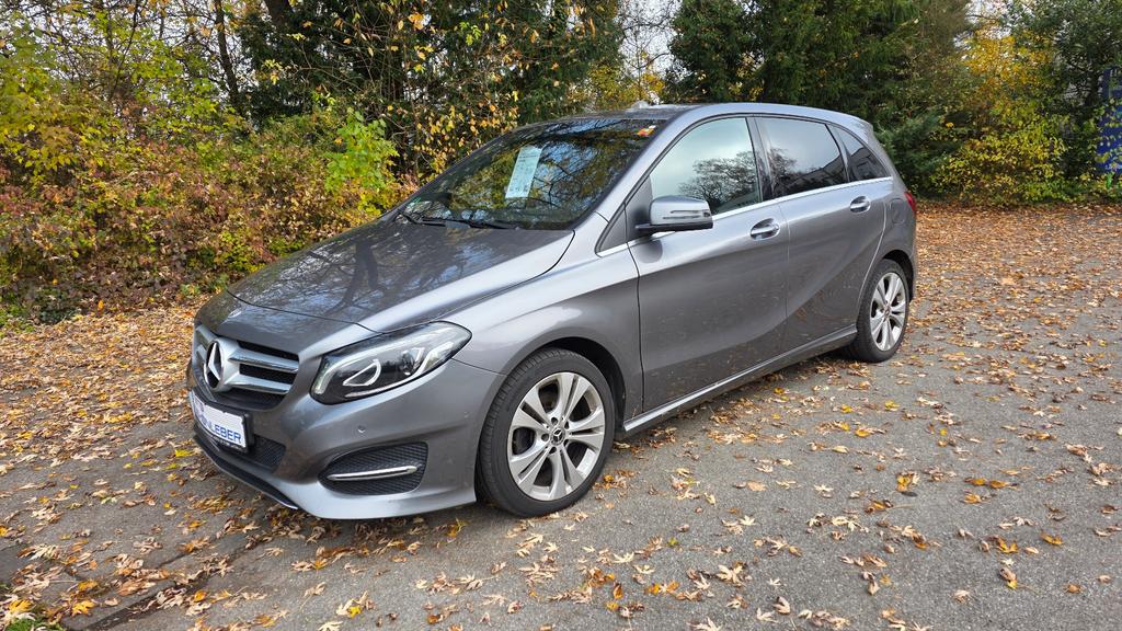 Mercedes-Benz B 220
