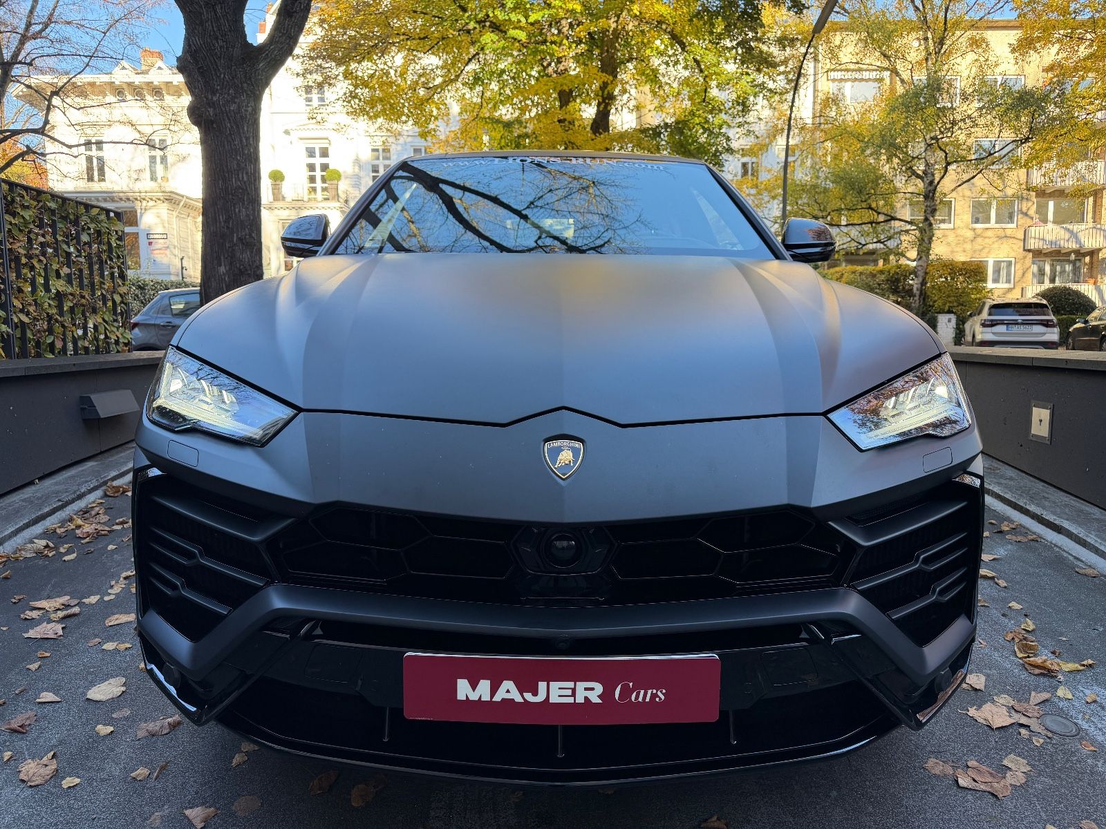 Fahrzeugabbildung Lamborghini Urus 4.0 AKRAPOVIČ*CARBON*PANO*HEADUP*B&O*MEMO*