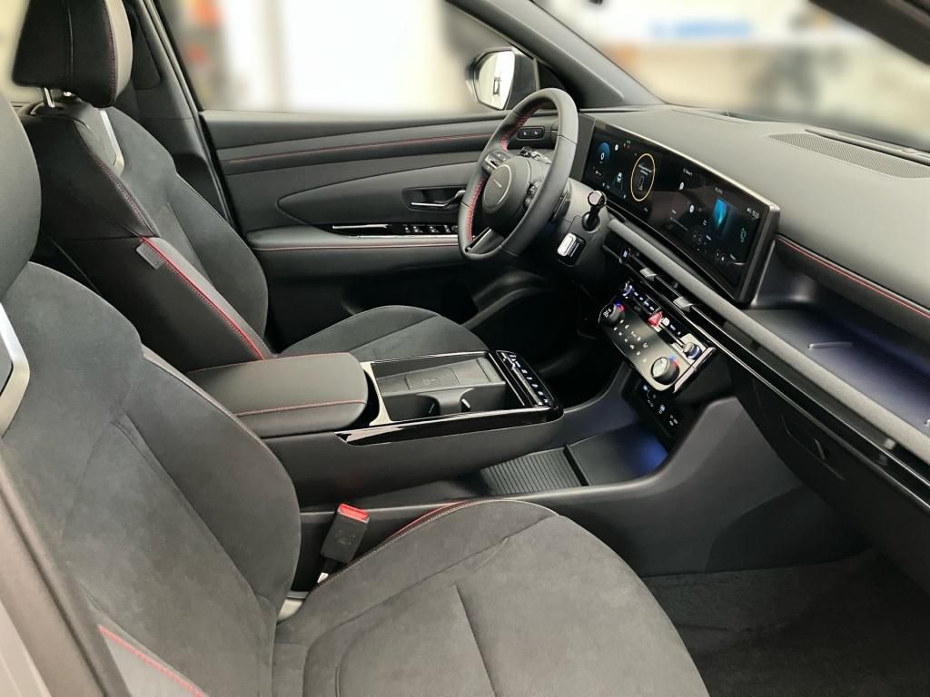 Fahrzeugabbildung Hyundai TUCSON FL (MY26) 1.6 T-GDI (180 PS) 7-DCT 4WD N