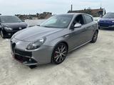 Alfa Romeo GiuliettaVeloce,Leder,Xenon,Navi,Panoramad.,PDC - Alfa Romeo Giulietta mit Benzin-Antrieb