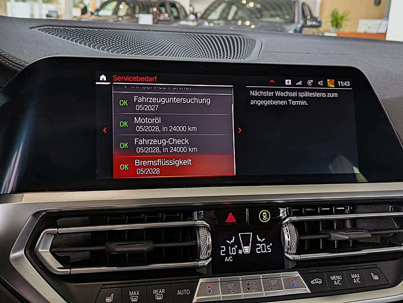 BMW 330d xDrive SAG LUXURY LEDER VIRTUAL  PANO LED
