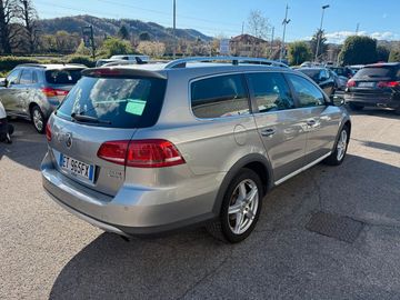 Volkswagen Passat Alltrack - 3