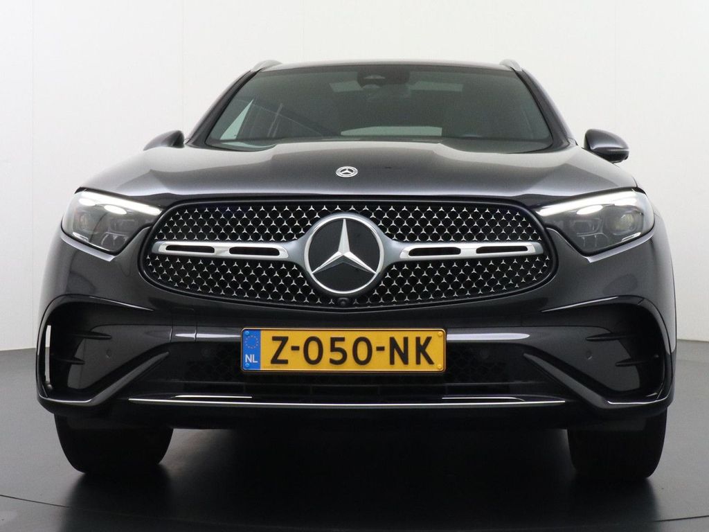 Mercedes-Benz GLC 300 300e 4MATIC AMG Line panorama dach wegkl