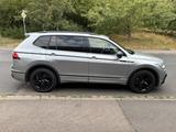 Volkswagen Tiguan Allspace 2.0 TDI DSG 4Motion AHK 360° 7S