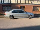 BMW 520i 6 Zylinder - BMW 520 aus 1998: 520i