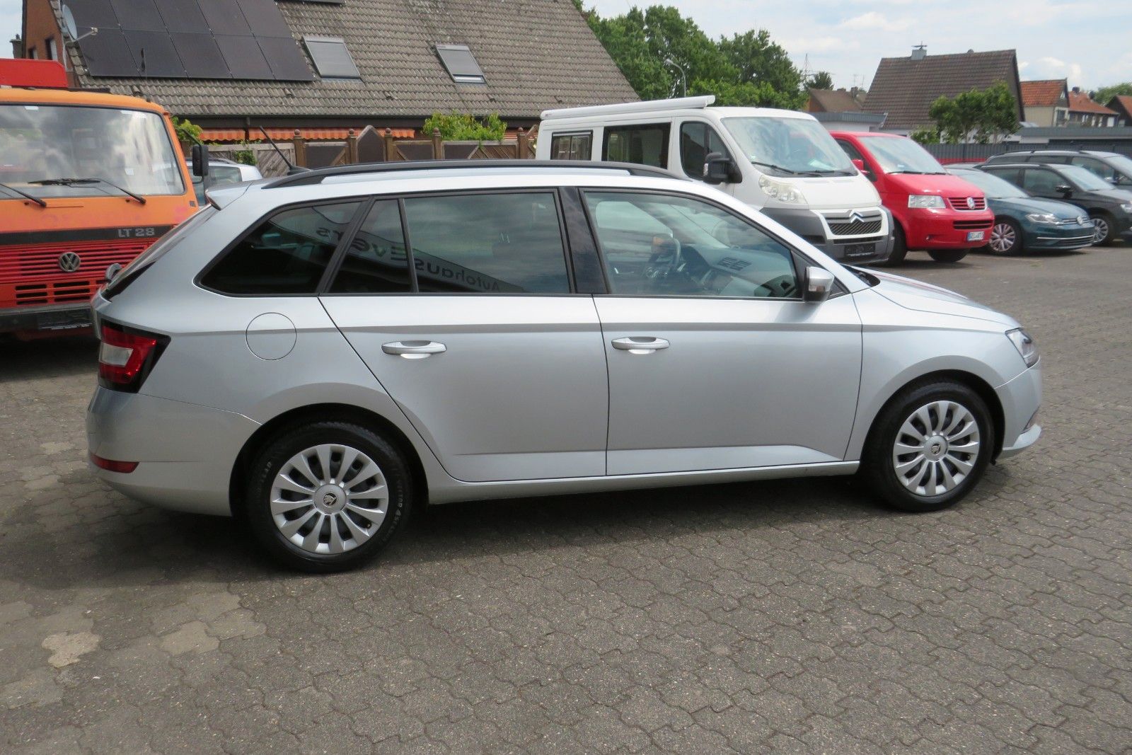 Fahrzeugabbildung SKODA Fabia Combi Ambition KLIMA SITZH. GRA PDC APP-C.