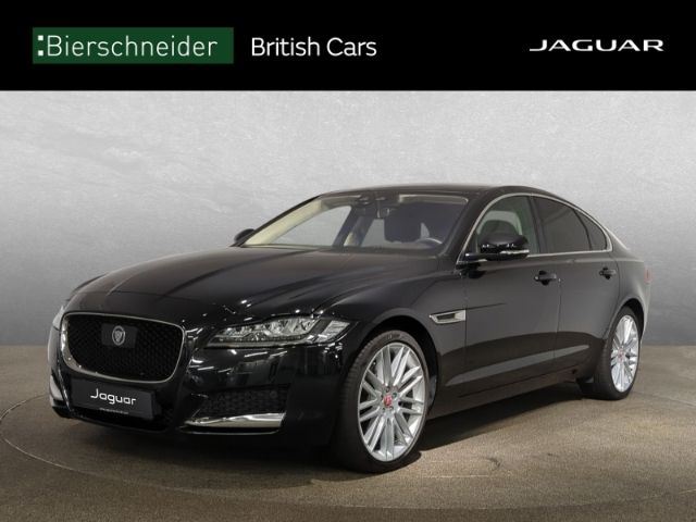 Jaguar XF 30t Portfolio HEAD-UP PANORAMA SOFT-CLOSE 20