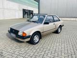 Ford Escort aus dem Jahr 1983  mit Benzin... - Ford Escort: Automatik