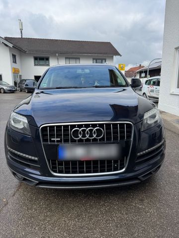 Audi Q7 Quattro 7 Siter