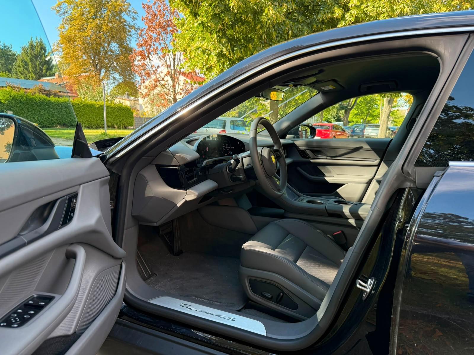 Porsche Taycan 4 S 360° Tageszulassung Neue TUV!