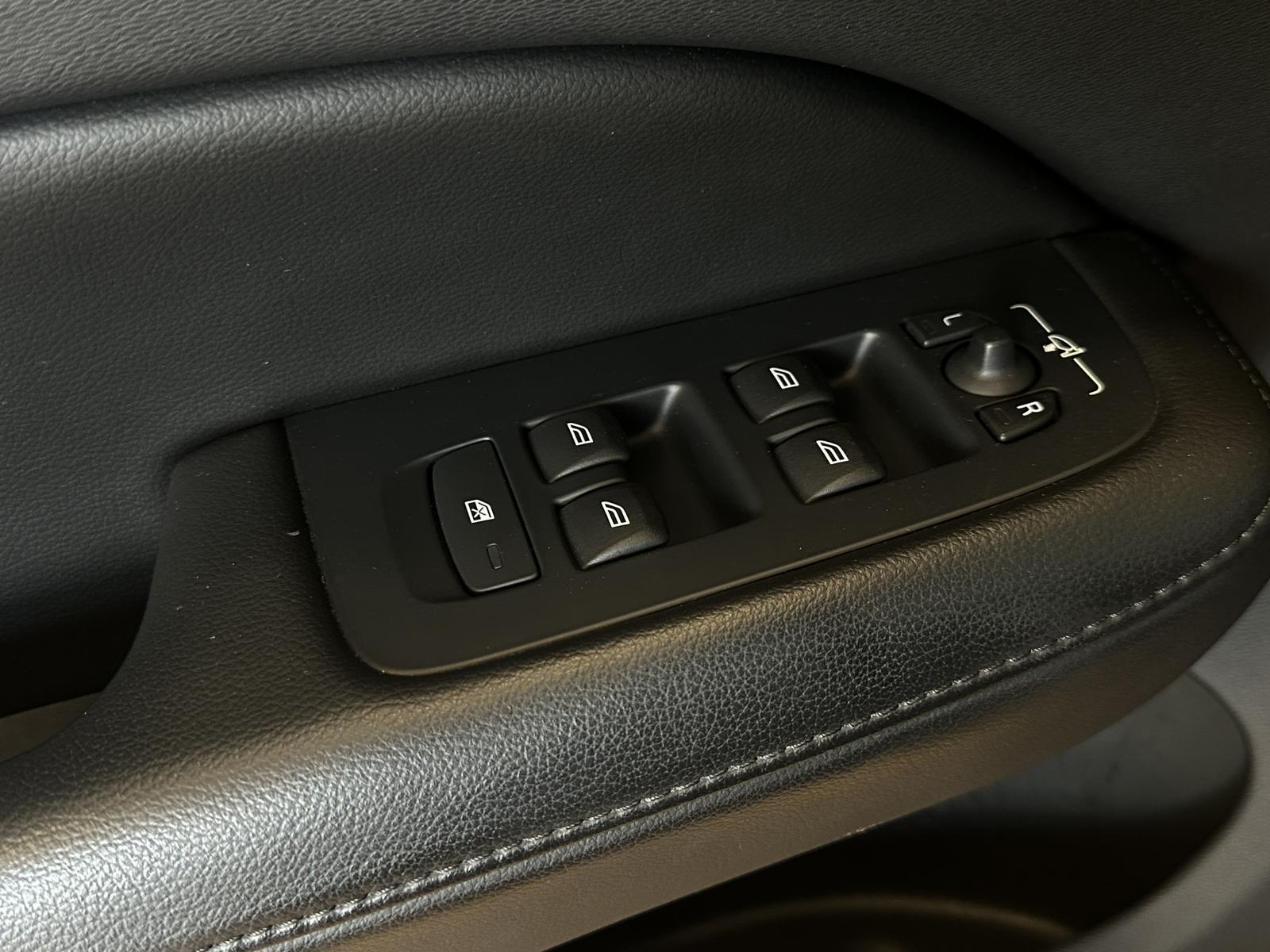 Volvo V60 AWD*PlugInACC*adapt.Licht*CAM*SHZ*1hand*Navi, миниатюра 26