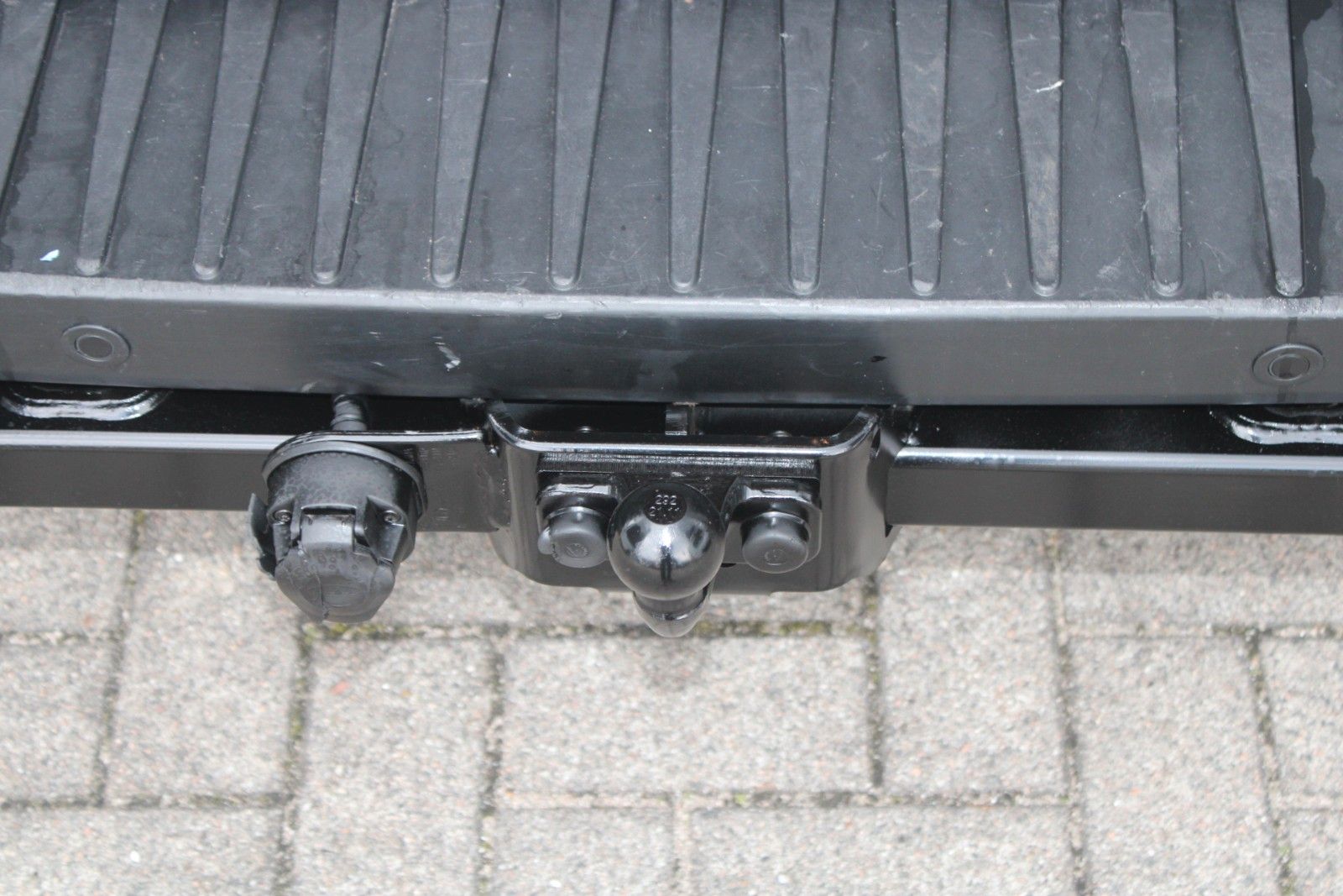 Fahrzeugabbildung Ford Transit L3 TREND 9-Sitze AHK CAM Allwetter KLIMA