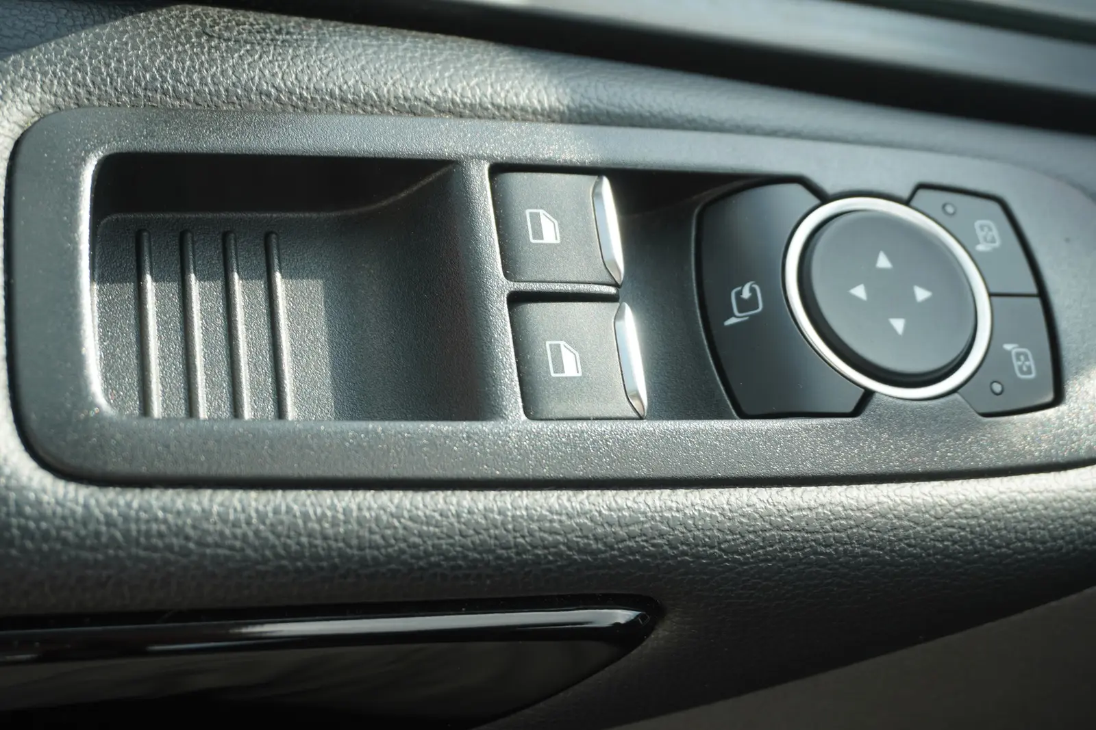 Ford Tourneo Custom Titanium X L1 Bi-Xenon Navi
