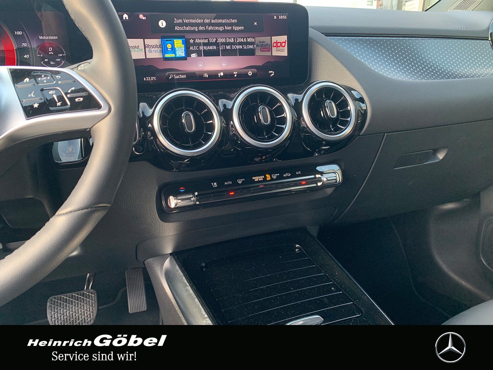 Fahrzeugabbildung Mercedes-Benz GLA 180 Progressive (EURO 6e)