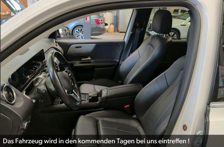 Fahrzeugabbildung Mercedes-Benz GLB 200 4MATIC DCT*STYLE*PANO*LED*MIDLINE*KAMERA