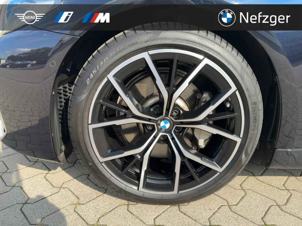 BMW 530 i M Sport Laser HUD H/K Massage Glasdach AHK foto 19
