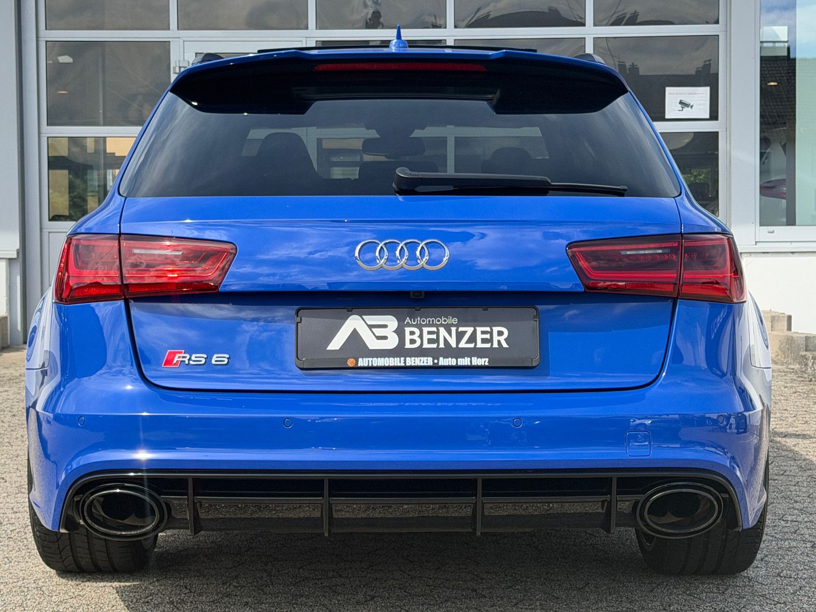 Fahrzeugabbildung Audi RS 6 Avant 4.0 TFSI/ performance/NOGARO- 1-150